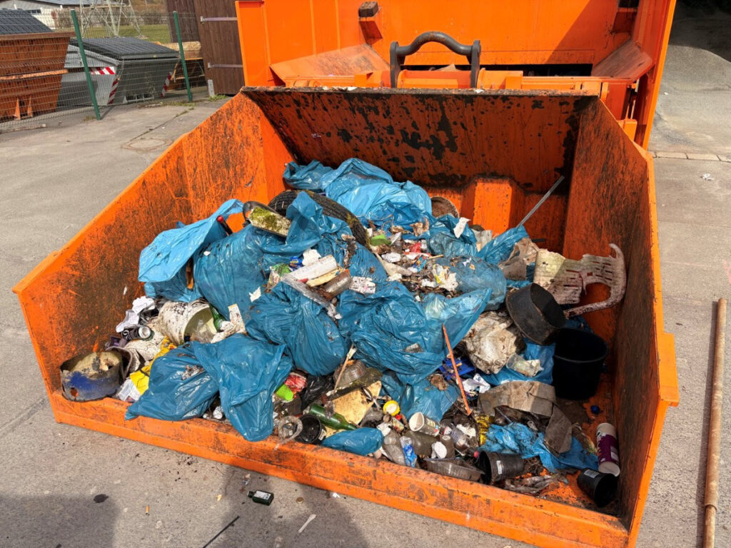 Mehrere hundert Kilo Abfall wurden bei der Müllsammelaktion „Mein Main soll sauber sein!“ aus der Natur entfernt. Foto: Stadt Bayreuth